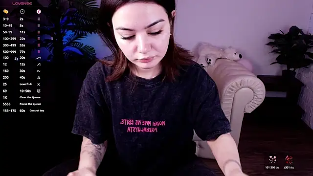 Dark Moni online show from March 1, 2:44 am