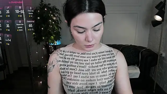 Dark Moni online show from April 1, 2:46 am