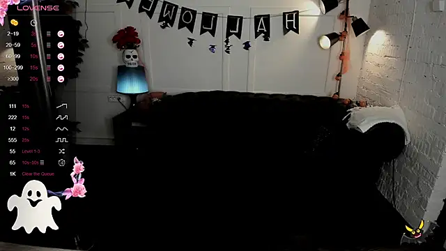 Dark Moni online show from November 1, 8:41 am