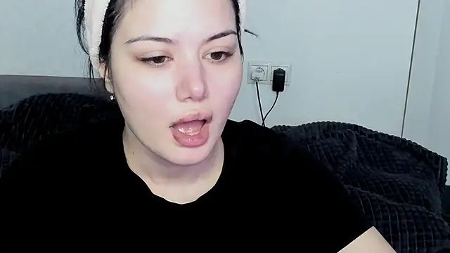 Dark Moni online show from May 22, 1:14 am