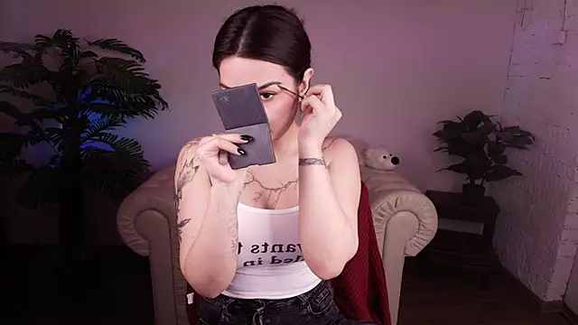 Dark Moni online show from March 13, 2:38 am