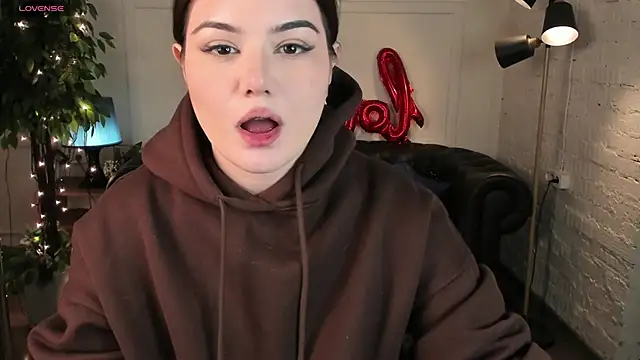 Dark Moni online show from February 12, 2:44 am