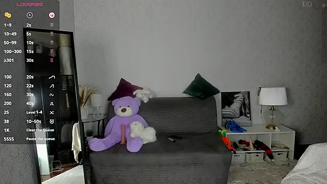 your charm  online show from October 27, 2:12 am