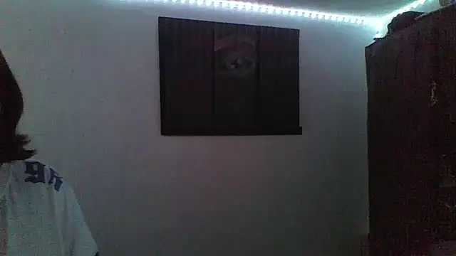 jenmarquez  online show from November 9, 7:34 am