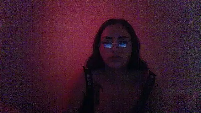 jenmarquez  online show from October 25, 7:07 am