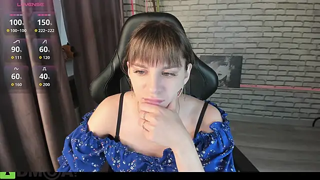 Snapshot of lasly_moon chatting on September 15, 12:11 am lasly moon online show from September 15, 12:11 am