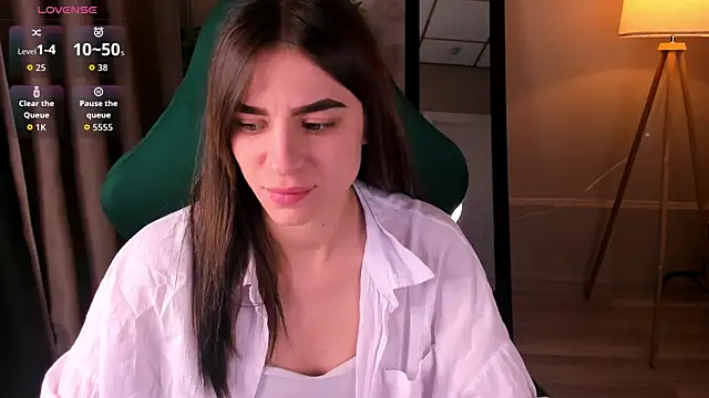 lasly moon online show from May 10, 11:50 pm