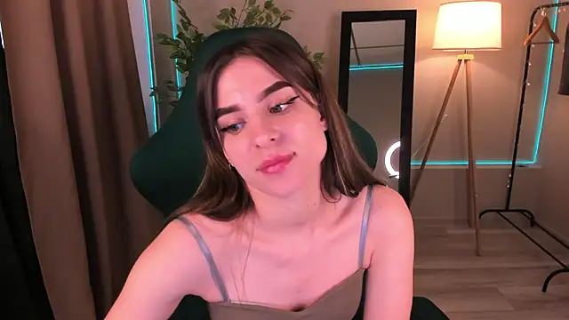 lasly moon online show from April 24, 12:12 am