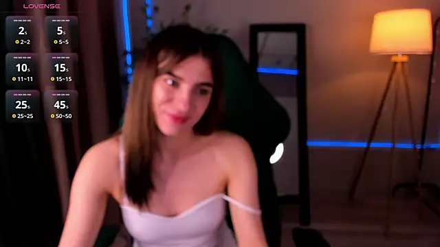 lasly moon online show from May 9, 11:52 pm