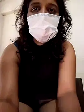 Love Foreverr12 online show from November 3, 7:24 am