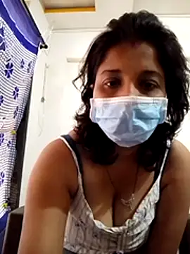 Love Foreverr12 online show from November 13, 8:29 am