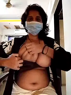 Love Foreverr12 online show from November 5, 8:39 am