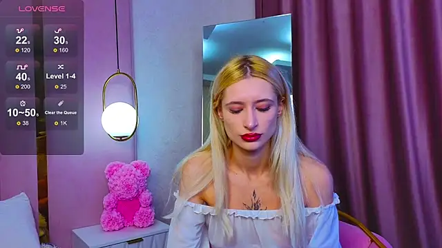 Monica Leen online show from October 23, 6:23 am