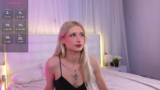 Monica Leen online show from January 14, 6:28 am