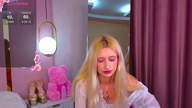 Monica Leen online show from September 19, 6:50 am