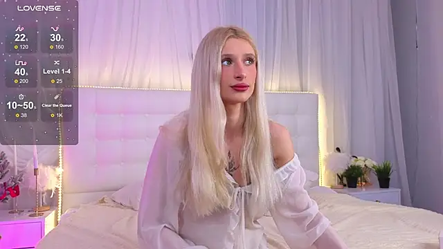 Monica Leen online show from January 11, 6:31 am