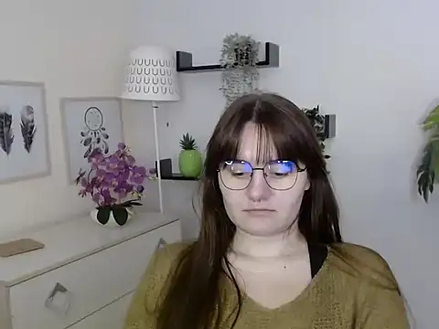 Snapshot of Julie_Diamond chatting on November 26, 4:07 pm Julie Diamond online show from November 26, 4:07 pm