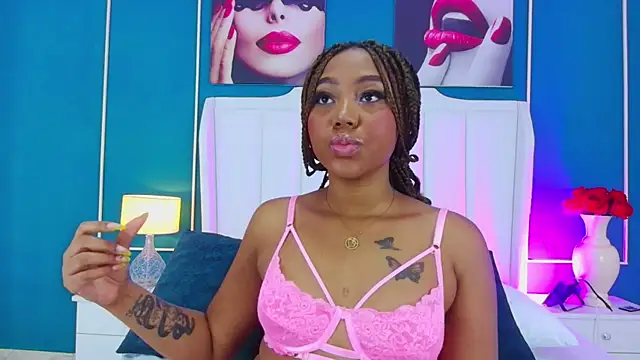 Snapshot of AngelaRoberts chatting on September 17, 1:35 pm AngelaRoberts online show from September 17, 1:35 pm