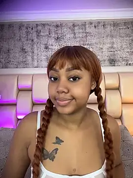 AngelaRoberts online show from April 12, 7:39 pm