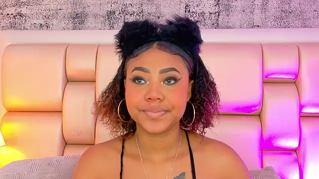 AngelaRoberts online show from March 16, 8:11 pm