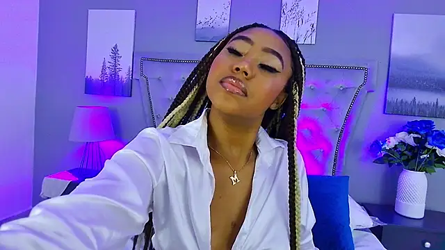 AngelaRoberts online show from November 10, 4:17 am