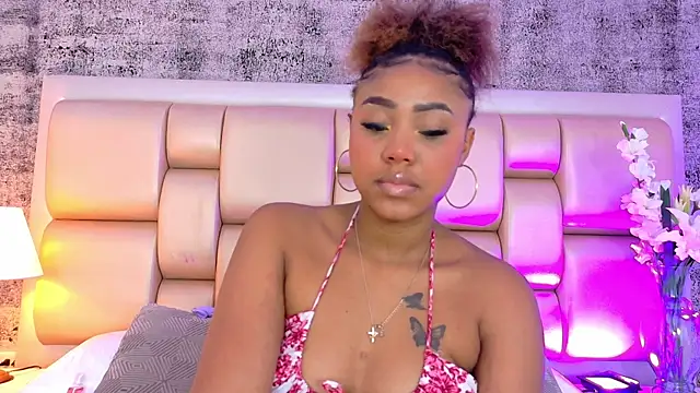 AngelaRoberts online show from March 24, 8:31 pm