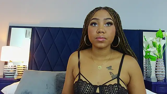 Snapshot of AngelaRoberts chatting on September 13, 3:50 am AngelaRoberts online show from September 13, 3:50 am