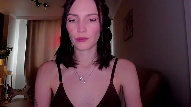 Snapshot of AdeleShinemm chatting on February 4, 5:35 am AdeleShinemm online show from February 4, 5:35 am