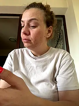 Snapshot of emmasweett11 chatting on September 11, 8:14 am emmasweett11 online show from September 11, 8:14 am