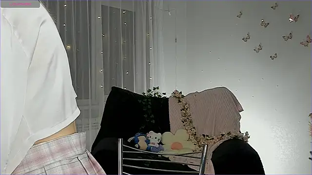 NyxaThorn online show from January 10, 2:34 pm