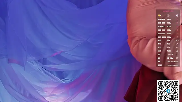 Snapshot of GildedKitten chatting on February 13, 7:36 pm GildedKitten online show from February 13, 7:36 pm