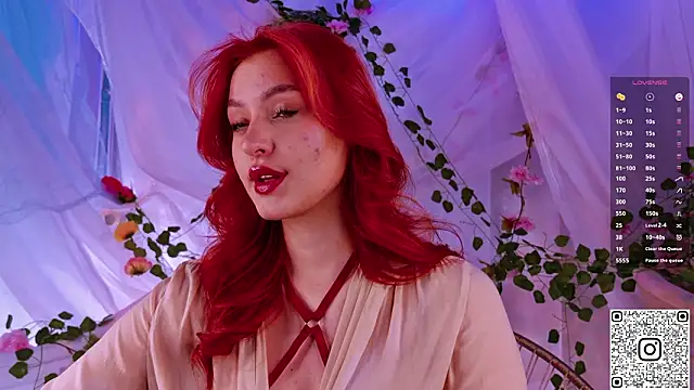 Snapshot of GildedKitten chatting on January 31, 7:45 pm GildedKitten online show from January 31, 7:45 pm