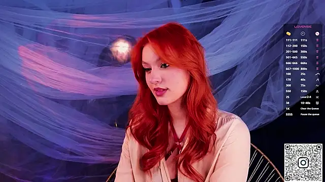 Snapshot of GildedKitten chatting on January 9, 7:10 pm GildedKitten online show from January 9, 7:10 pm