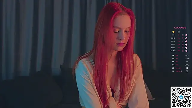 GildedKitten online show from October 9, 6:08 pm