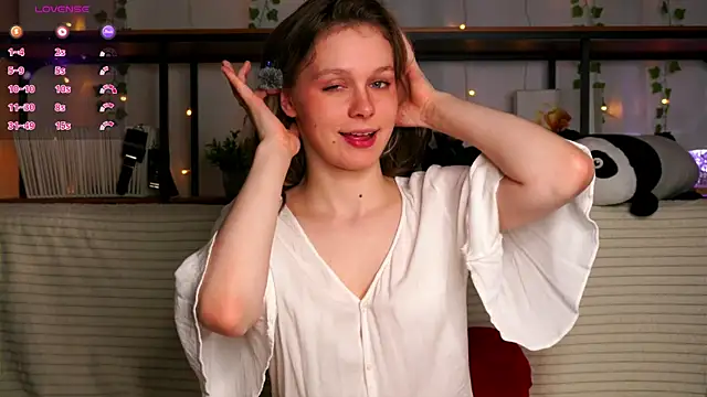 Snapshot of Tender_beauty chatting on June 28, 3:51 pm Tender beauty online show from June 28, 3:51 pm