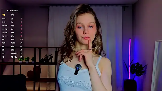 Snapshot of Tender_beauty chatting on May 25, 5:44 pm Tender beauty online show from May 25, 5:44 pm
