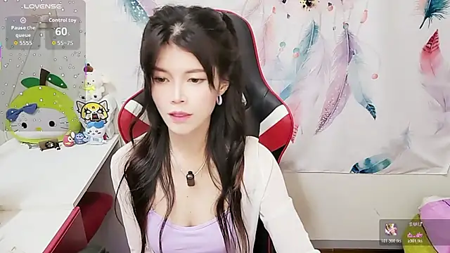 Alina10932 online show from December 4, 9:19 am