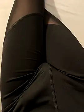 luckylover2024 online show from May 25, 6:01 am