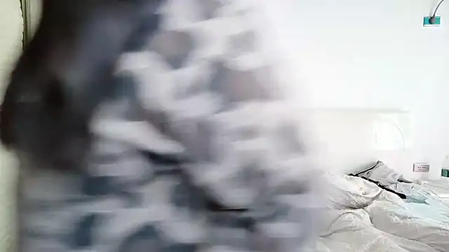 xxz98 online show from December 16, 5:22 am