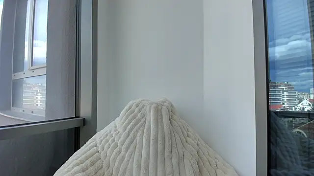 FoxieKiss online show from November 21, 9:30 am