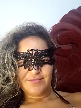 Snapshot of RaphinhaSanches chatting on November 29, 9:53 am RaphinhaSanches online show from November 29, 9:53 am