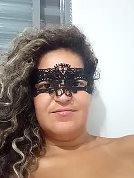 Snapshot of RaphinhaSanches chatting on December 1, 8:59 am RaphinhaSanches online show from December 1, 8:59 am