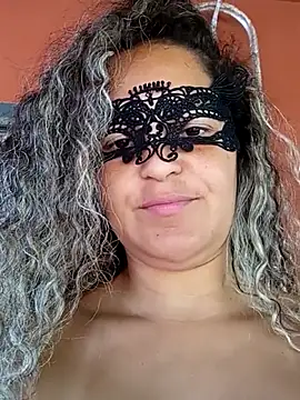 Snapshot of RaphinhaSanches chatting on November 27, 12:16 pm RaphinhaSanches online show from November 27, 12:16 pm