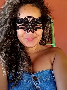 Snapshot of RaphinhaSanches chatting on November 20, 11:55 am RaphinhaSanches online show from November 20, 11:55 am