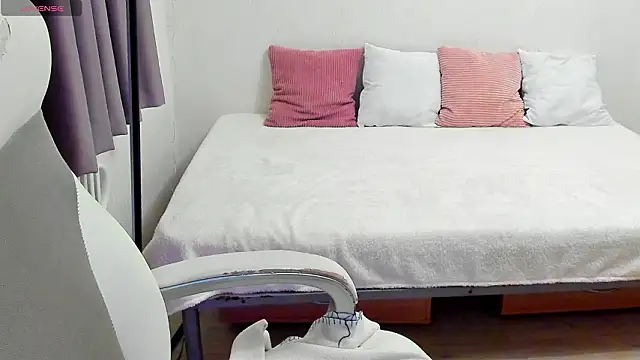 Snapshot of MilisaSweet777 chatting on January 31, 7:12 pm MilisaSweet777 online show from January 31, 7:12 pm