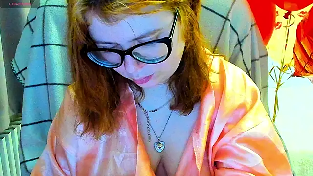 Snapshot of MilisaSweet777 chatting on February 13, 8:42 pm MilisaSweet777 online show from February 13, 8:42 pm