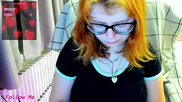 Snapshot of MilisaSweet777 chatting on February 25, 8:41 pm MilisaSweet777 online show from February 25, 8:41 pm