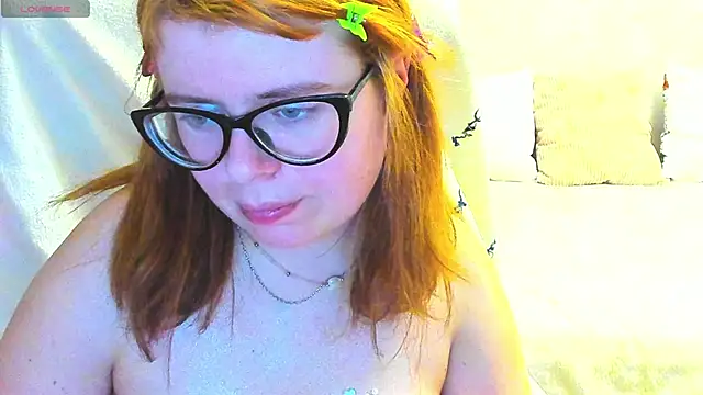 Snapshot of MilisaSweet777 chatting on February 8, 9:23 pm MilisaSweet777 online show from February 8, 9:23 pm