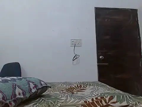 Snapshot of soya_queen chatting on November 4, 2:26 am soya queen online show from November 4, 2:26 am