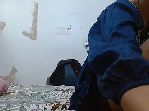 Snapshot of soya_queen chatting on October 19, 2:14 am soya queen online show from October 19, 2:14 am